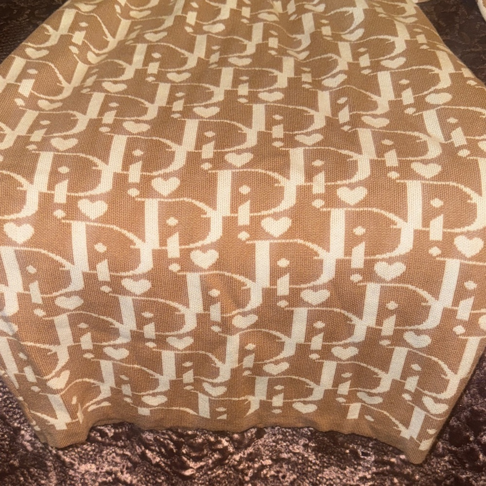 Brown and White Patterned Dress - Picture 14 of 16